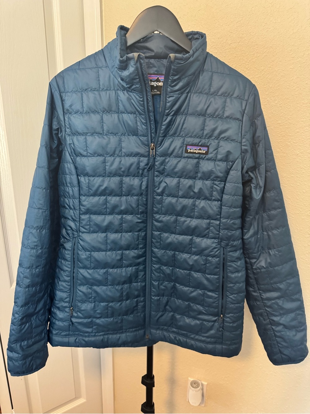 Patagonia Nano Puff - Women’s Large